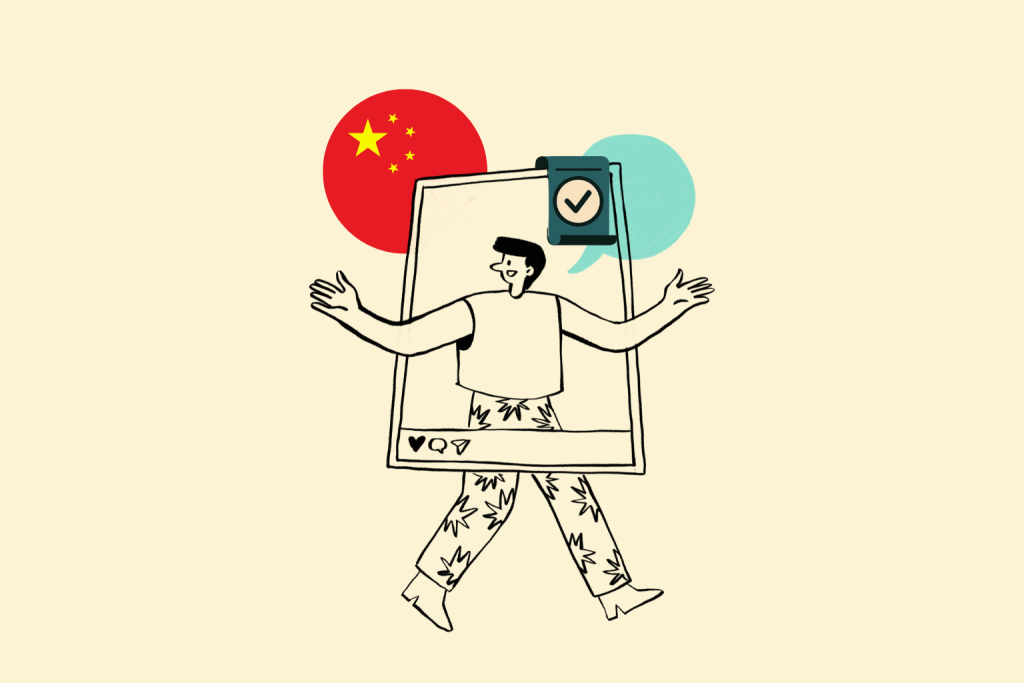 Illustrazione di un creator che esce da una cornice social con la bandiera cinese sullo sfondo e simbolo di verifica, rappresentazione della nuova legge in Cina che regola influencer e podcaster su temi sensibili.